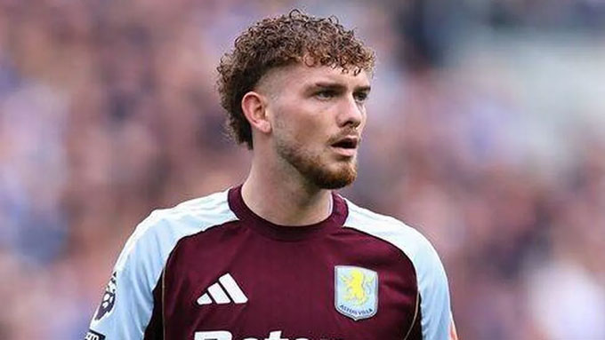 Elliott khả năng được Liverpool gọi về