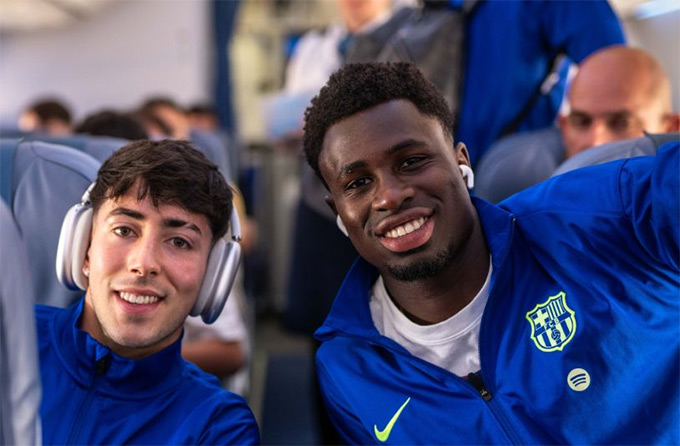 Barca đang khủng hoảng vị trí hậu vệ phải