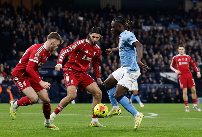 Liverpool từng thảm bại trước Man City