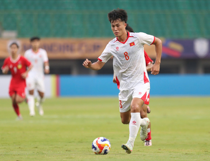 Văn Trường buộc phải lên bàn phẫu thuật sau chấn thương nặng gặp phải ở Panda Cup 2025