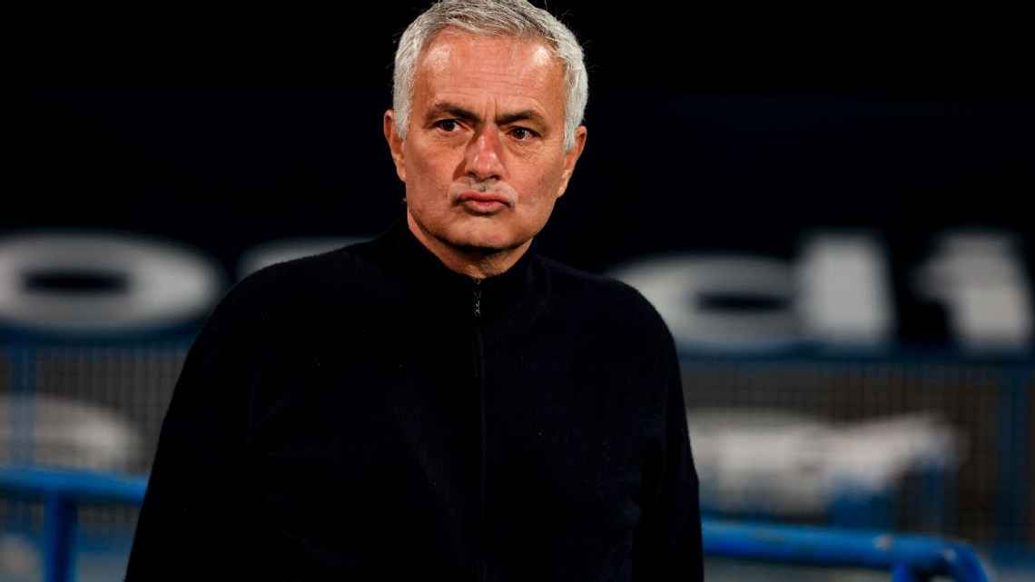 Jose Mourinho nổi giận, chỉ trích thái độ của cầu thủ Benfica