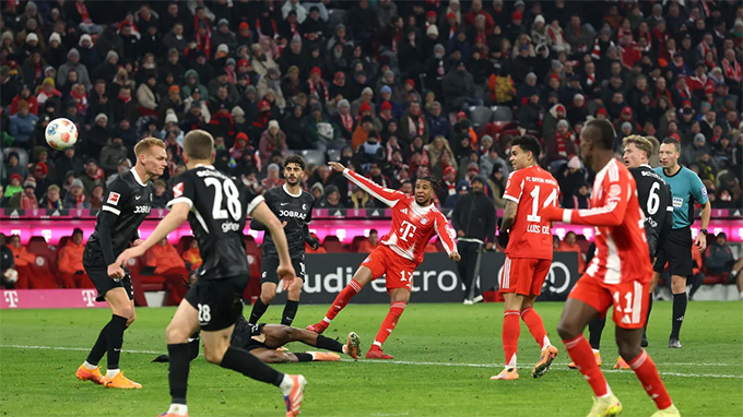 Đôi chân Olise đang "thêu hoa dệt gấm" trên sân