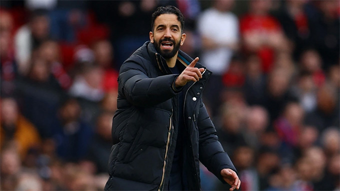 HLV Amorim mất nhiều trụ cột ở trận đấu với Everton