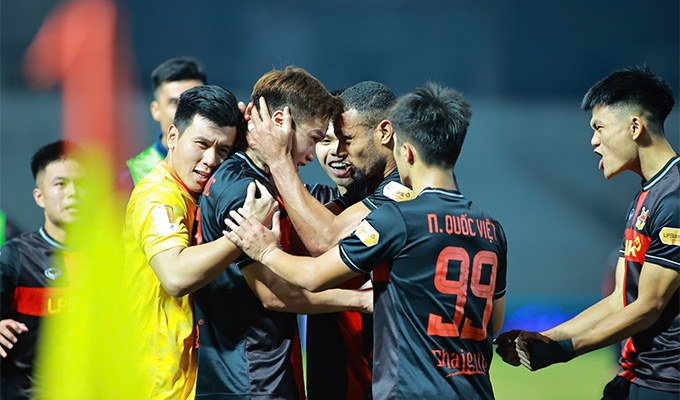 Ninh Bình lập kỷ lục bất bại 36 trận liên tiếp trong thời gian thi đấu chính thức - Ảnh: Phan Tùng 