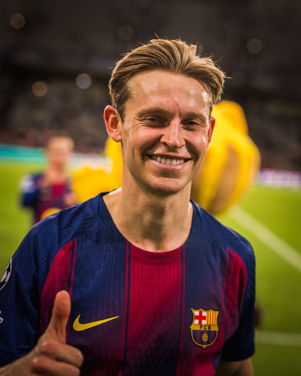 De Jong cần hết sức cẩn thận nếu không sẽ bị treo giò