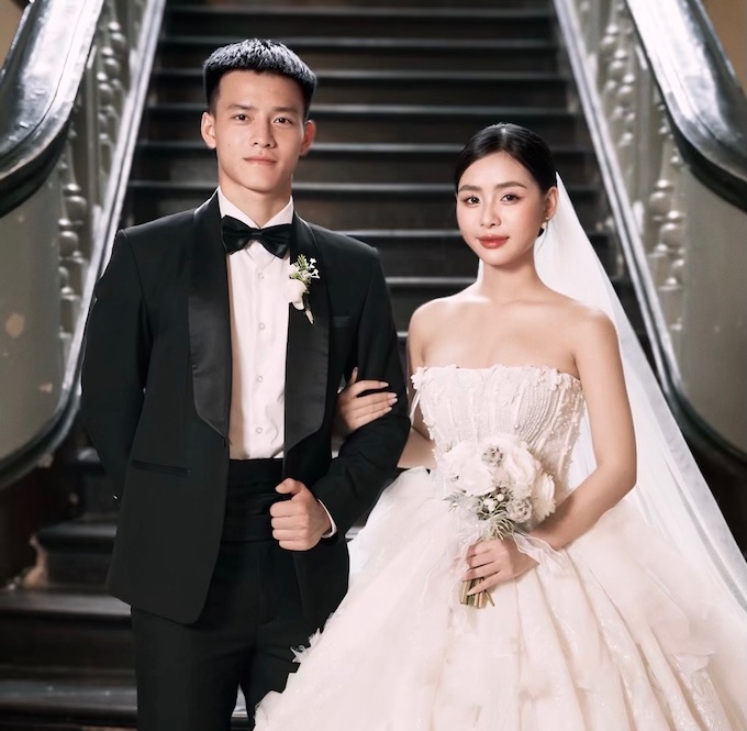 Thanh Nhàn và bà xã đám cưới sau 2 năm quen nhau - Ảnh :FBNV