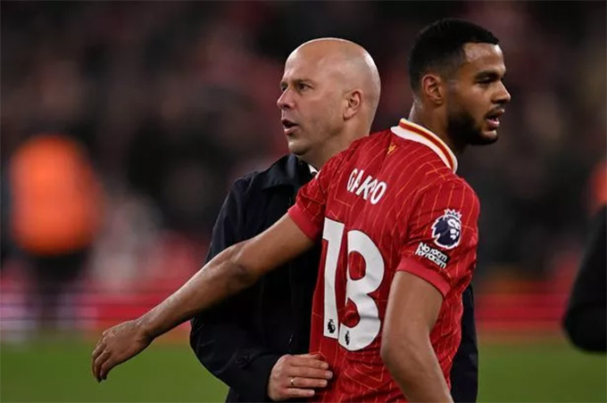 Slot bị yêu cầu bán gấp Gakpo