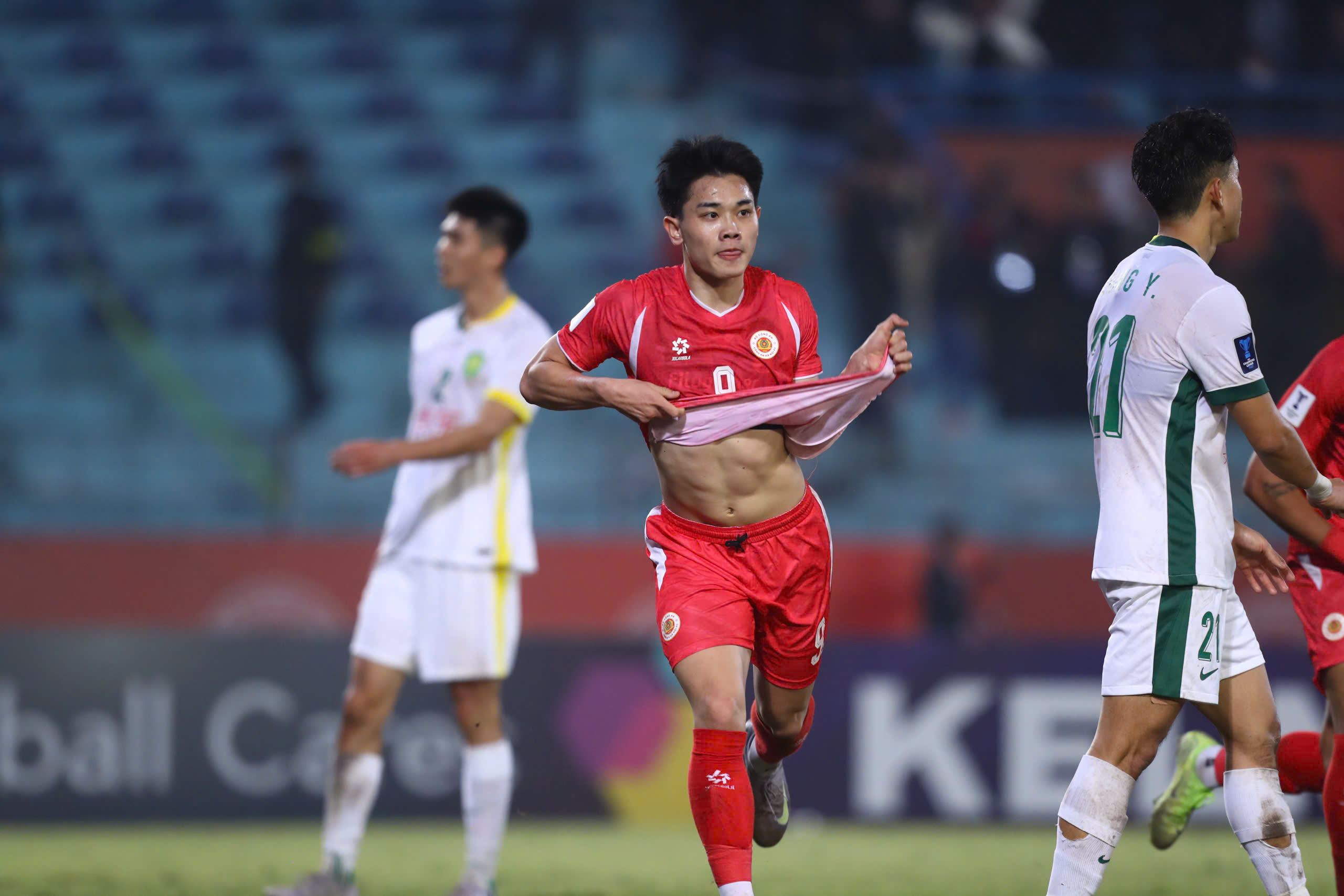 Đình Bắc toả sáng giúp CLB Công an Hà Nội vào vòng 1/8 AFC Champions League Two - Ảnh: Đức Cường