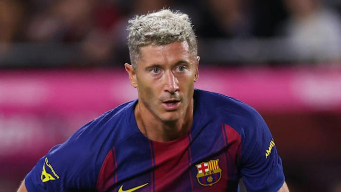 Lewandowski sẽ chưa quyết định chuyện tương lai