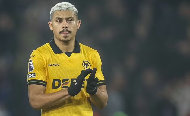  Joao Gomes lọt vào mắt xanh của MU