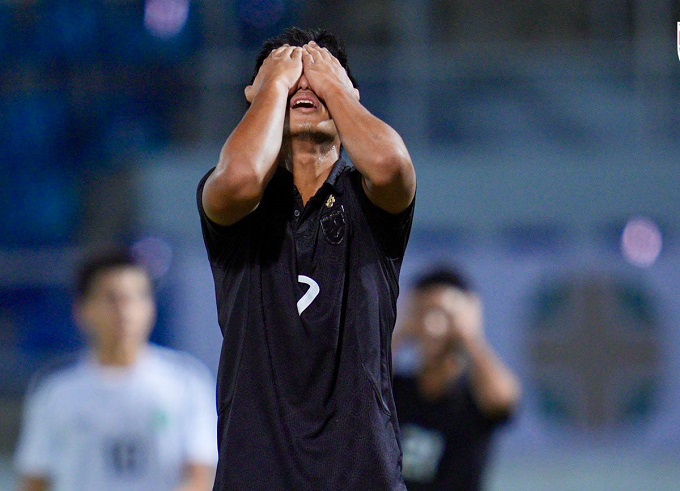 Nỗi thất vọng của U17 Thái Lan sau trận thua