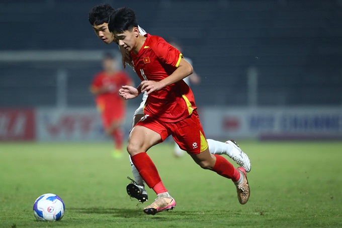 Thắng trận thứ tư, U17 Việt Nam vững ngôi đầu bảng 