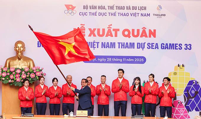 Thủ tướng tin tưởng Đoàn thể thao Việt Nam tham dự SEA Games sẽ thể hiện được tinh thần vượt khó, ý chí kiên cường và lòng quả cảm - Ảnh: Quý Lượng 