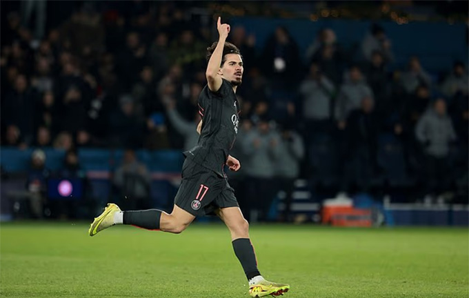 Anh là ngôi sao tỏa sáng nhất ở hàng tiền vệ đầy tài năng của PSG