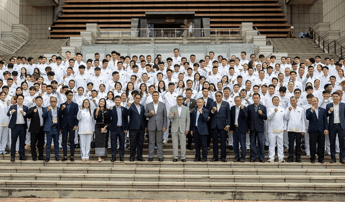 Đoàn thể thao Campuchia trong lễ xuất quân cho SEA Games 33 tại Thái Lan