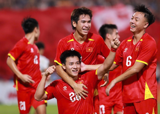 Niềm vui ghi bàn của các tuyển thủ U22 Việt Nam. Ảnh: Anh Khoa