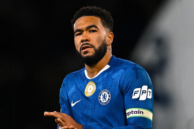 James tự hào về trận hoà của Chelsea trước Arsenal