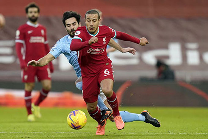 Wirtz đang gợi nhớ hình ảnh ông chủ tuyến giữa như Thiago thủa nào