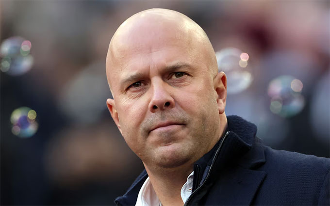 HLV Slot sắp đón chào sự trở lại của Bradley và Frimpong