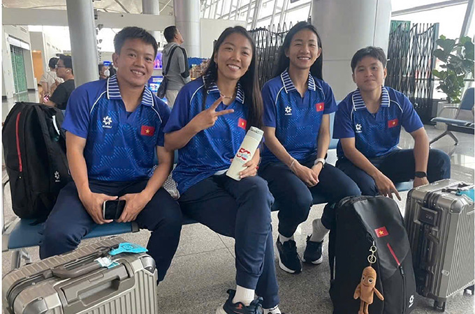 Huỳnh Như cùng các đồng đội đã có mặt ở Chonburi, Thái Lan sẵn sàng bảo vệ HCV SEA Games - Ảnh: Đức Cường 