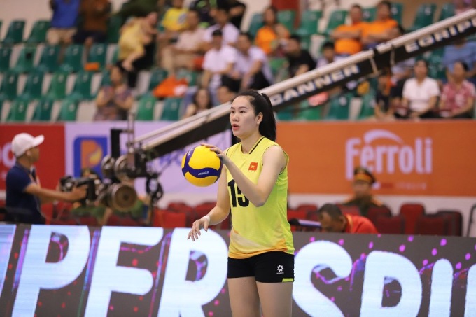 Nguyễn Thị Trinh xin rút khỏi tuyển bóng chuyền Việt Nam ngay trước thềm SEA Games 33