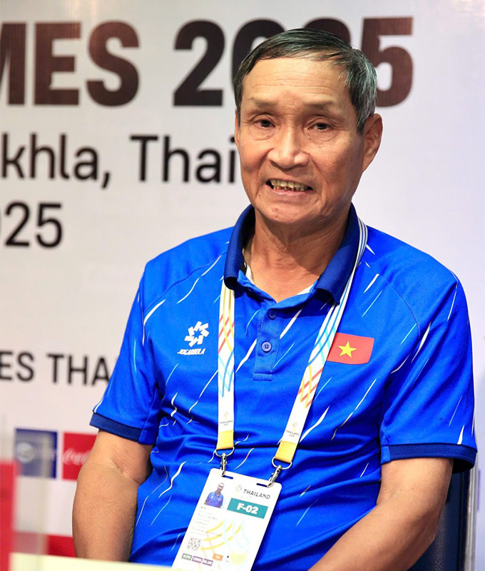 HLV Mai Đức Chung đặt mục tiêu giúp ĐT nữ Việt Nam vào chung kết SEA Games 33 