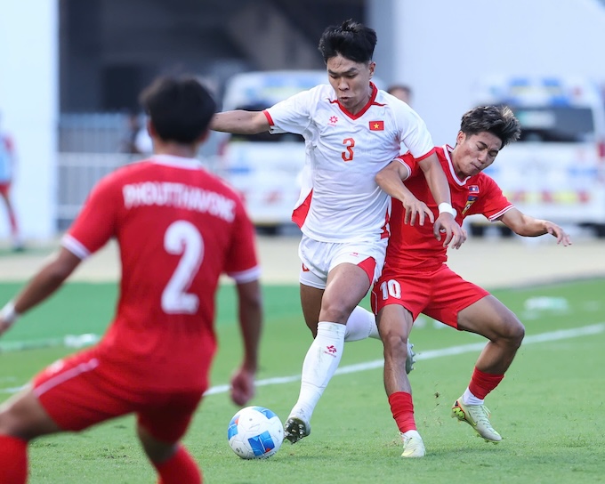 Liệu Lý Đức và các đồng đội có thắng được U22 Malaysia? Ảnh: Đức Cường 