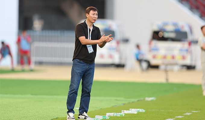 HLV Kim Sang Sik đang giữ kỷ lục toàn thắng 100% trong 8 lần dẫn dắt U22/U23 Việt Nam ở các giải đấu chính thức - Ảnh: Đức Cường 