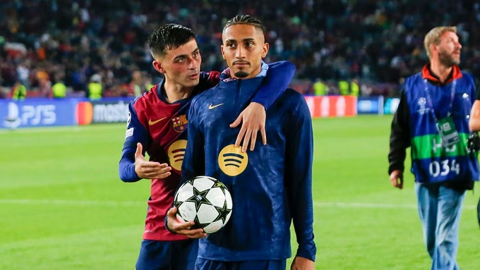 Màn tái xuất của Pedri và Raphinha giúp Barca lấy lại nhịp điệu chơi bóng và tinh thần chiến đấu.