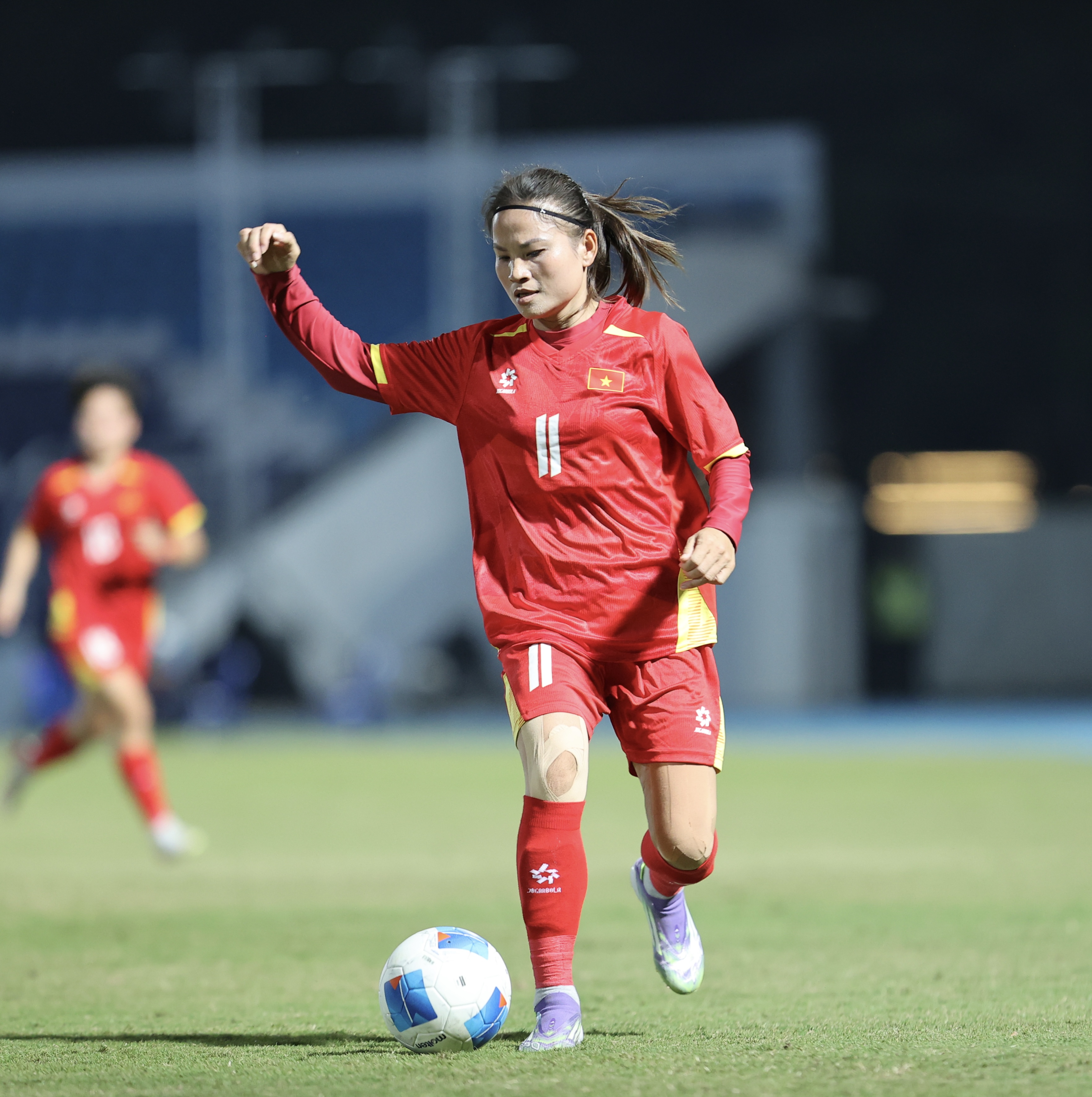 Thái Thị Thảo là cầu thu hay nhất trận Việt Nam và Malaysia (Ảnh: Đức Cường)