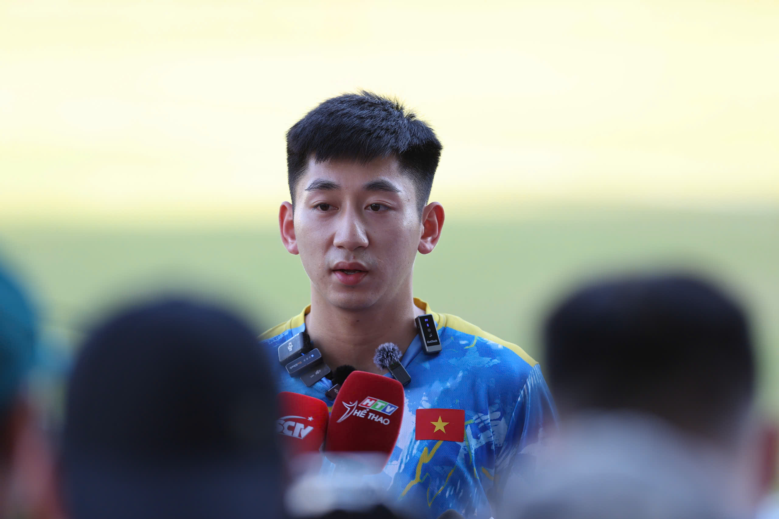 Hậu vệ sinh năm 2003 tự tin sẽ cùng U22 Việt Nam đánh bại U22 Malaysia ở trận đấu tới đây (Ảnh: Đức Cường)