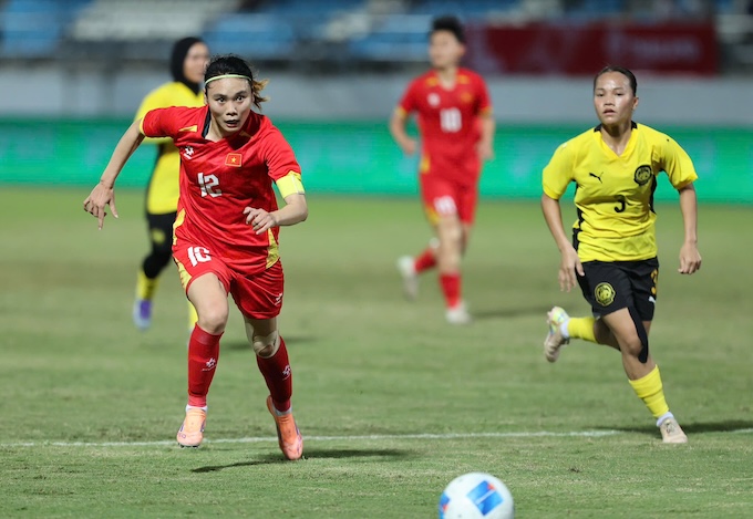 ĐT nữ Việt Nam quyết tâm thắng Philippines. Ảnh: Đức Cường