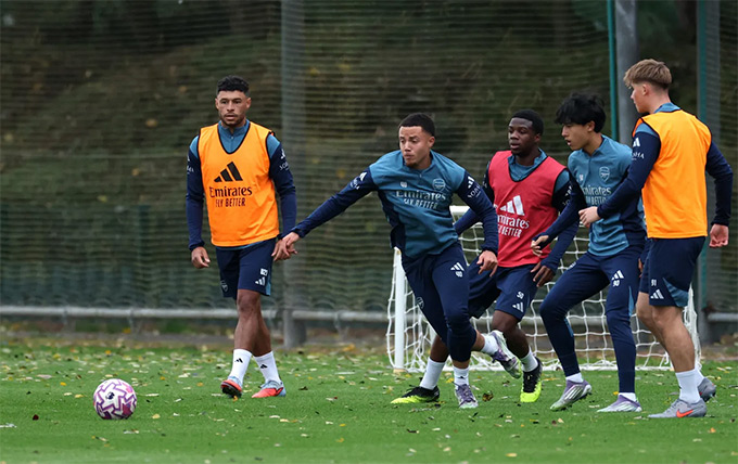 Oxlade-Chamberlain đã thất nghiệp từ đầu mùa giải