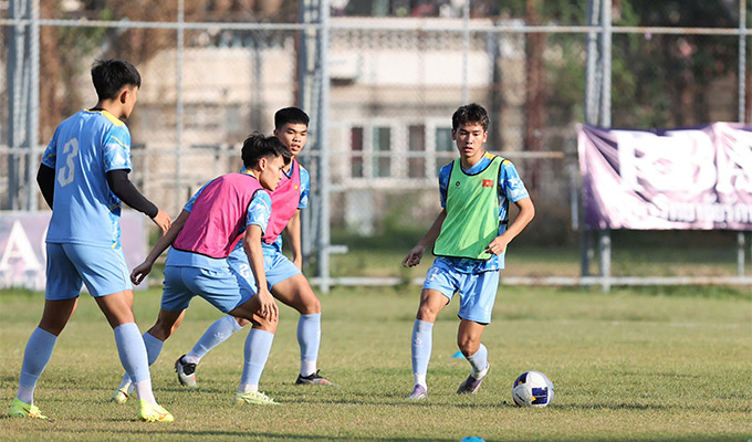 Tiền đạo trẻ Nguyễn Lê Phát và Lê Văn Thuận rất có thể sẽ là "vũ khí bí mật" của U22 Việt Nam trước Malaysia - Ảnh: Đức Cường 