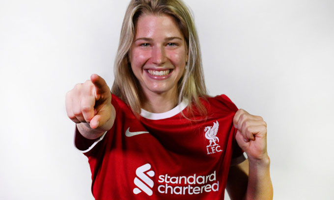 Marie Hobinger trong màu áo đội nữ Liverpool