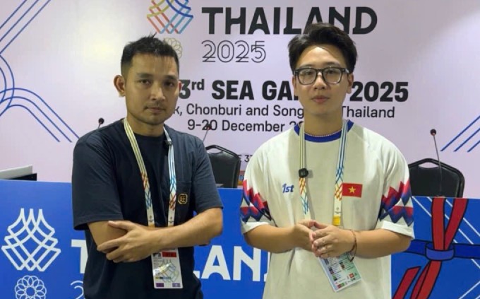 Phóng viên Bóng đá trao đổi với Zulhelmi Zainal Azam