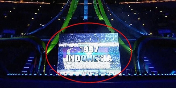 Indonesia bị sai cờ với Singapore - Ảnh: Chụp màn hình