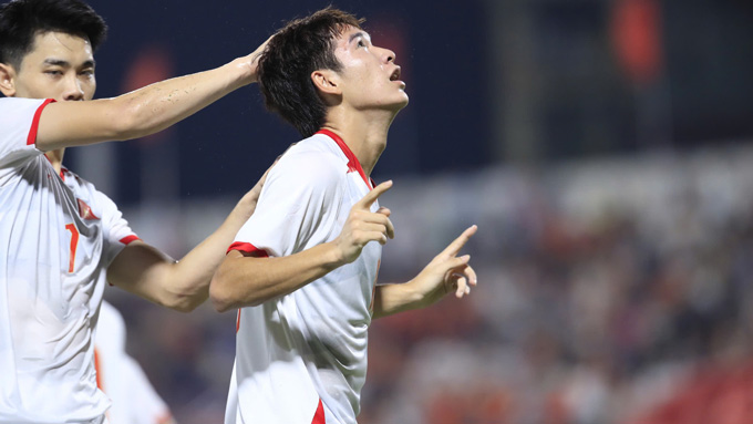 Lê Văn Thuận có thể được trao cơ hội - Ảnh: Minh Tuấn