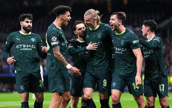 Haaland và các đồng đội đánh bại Man City để mở toang cánh cửa vào vòng 1/8