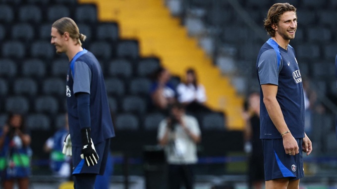 Trước đó có nhiều tin đồn về mối quan hệ không tốt giữa thủ môn người Nga và trung vệ người Ukraine