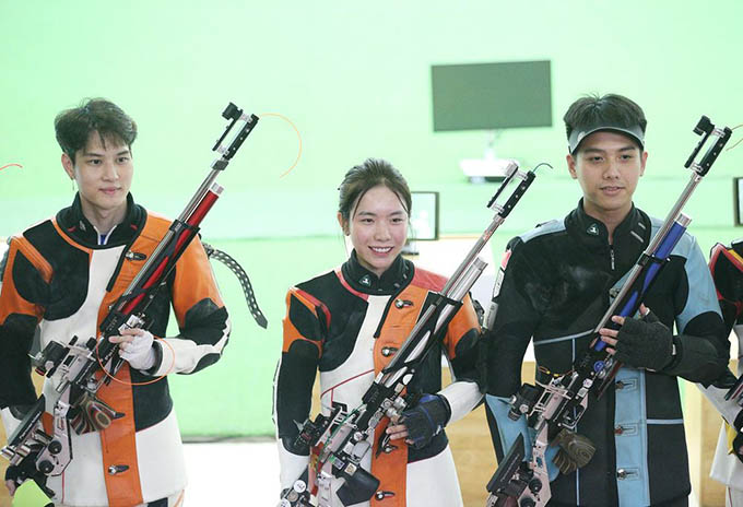 Hotgirl bắn súng Mộng Tuyền đoạt HCV