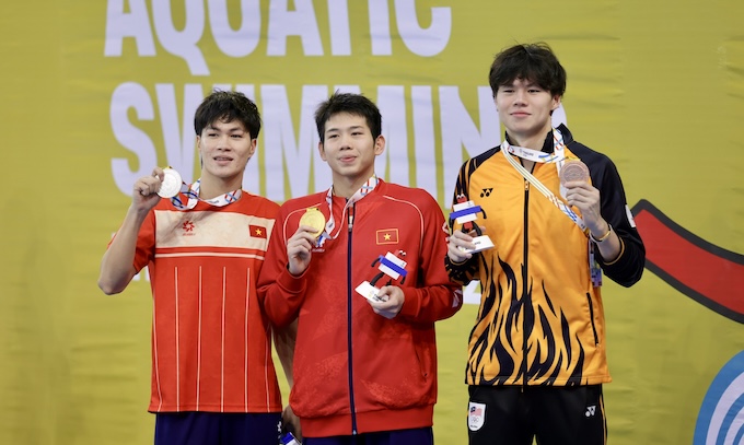 Quang Thuấn với chiếc HCV SEA Games đầu tiên. Ảnh: Đức Cường