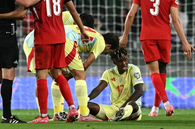 "Bạn thân" Nico Williams của Yamal cũng dính phải chấn thương vùng háng ở mùa này