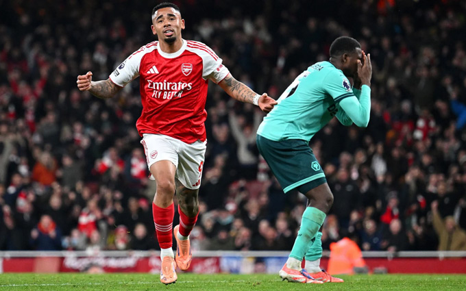 Ngày trở lại không thể tin nổi của Gabriel Jesus