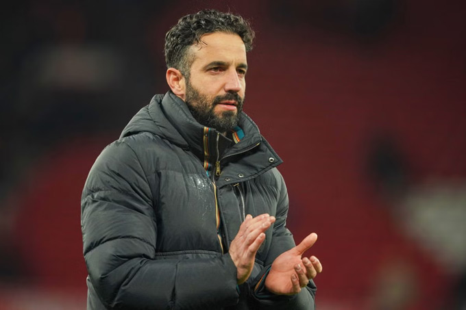 MU tung hỏa mù về lực lượng