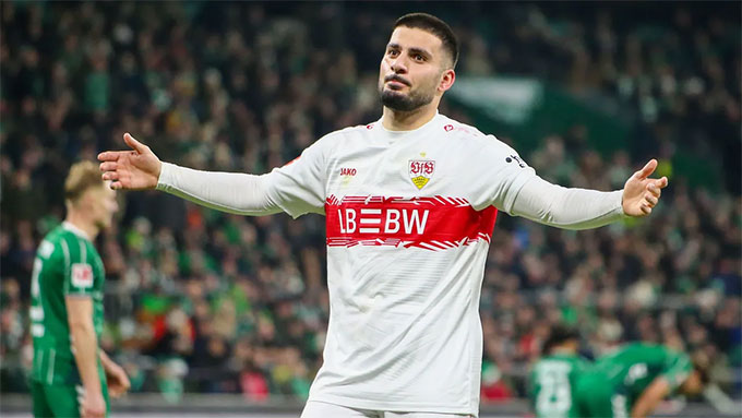 Stuttgart giành được chiến thắng tưng bừng 4-0 ngay trên sân của Bremen.