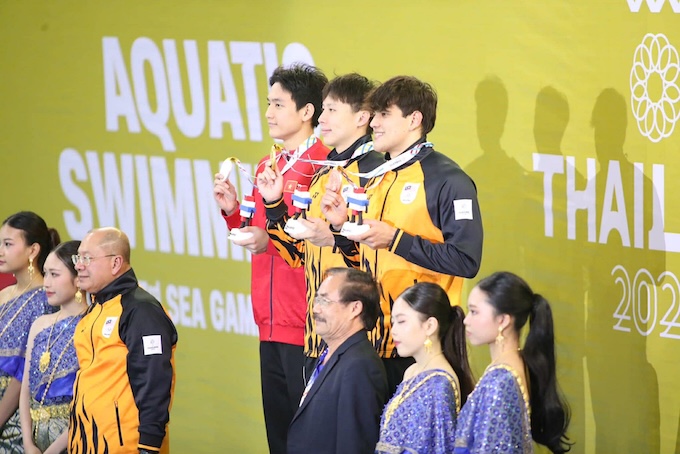 Nguyễn Quốc giành HCĐ ỡ 100m tự do nam. Ảnh: Anh Khoa