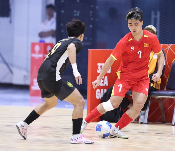 ĐT futsal Việt Nam cần chơi chắc chắn, kỷ luật cao trước Thái Lan. Ảnh: Đức Cường