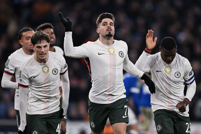 Niềm vui thắng lợi của các cầu thủ Chelsea