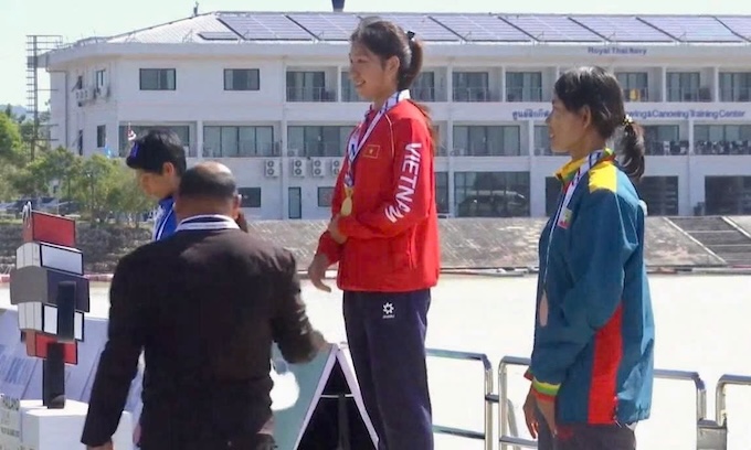 Hồ Thị Duy và chiếc HCV SEA Games đầu tiên đáng nhớ. Ảnh: CTV